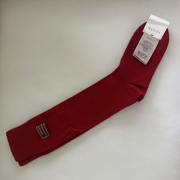NWT GUCCI Red SOCKS COTTON Sz M Logo - Picture 1 of 6